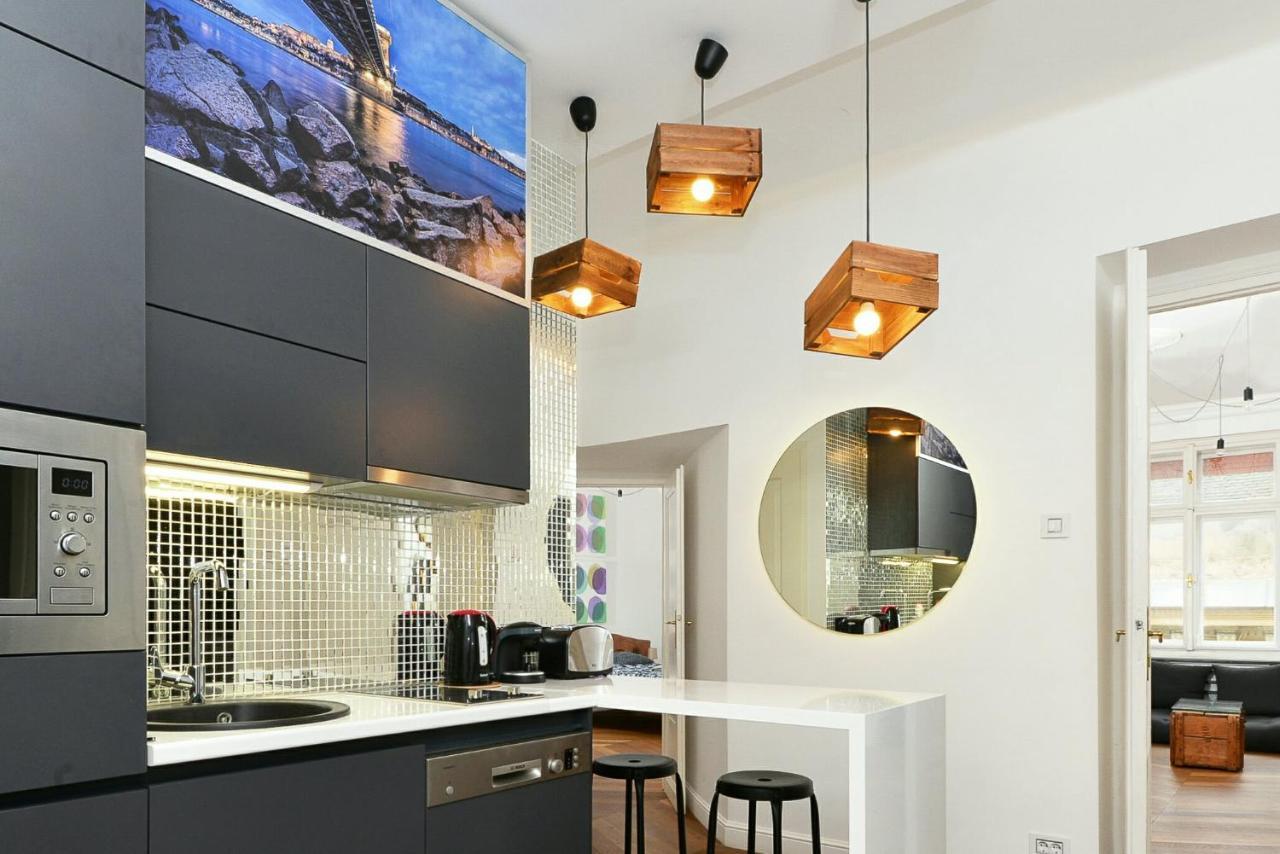 Daylight Apartment, The Best Location Budapest Esterno foto