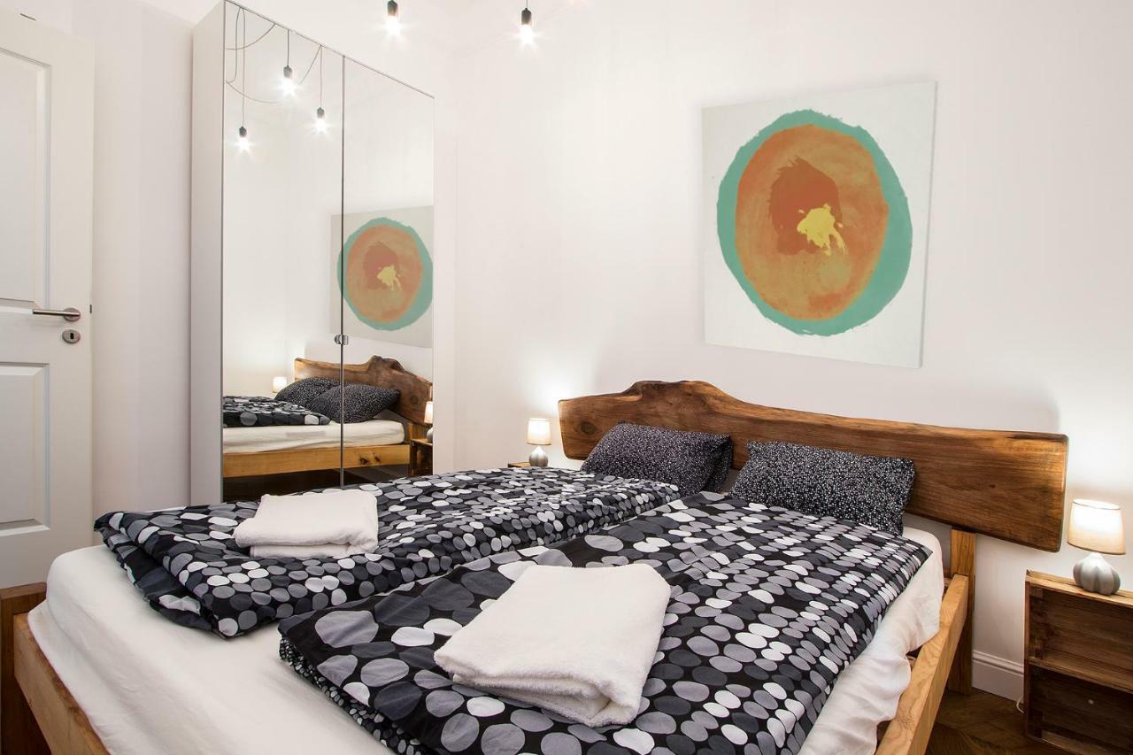 Daylight Apartment, The Best Location Budapest Esterno foto