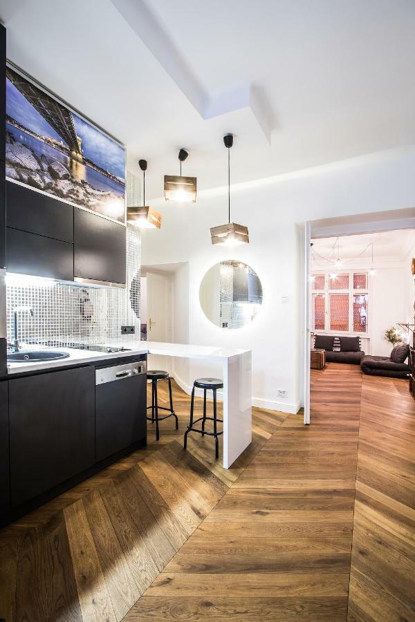Daylight Apartment, The Best Location Budapest Esterno foto